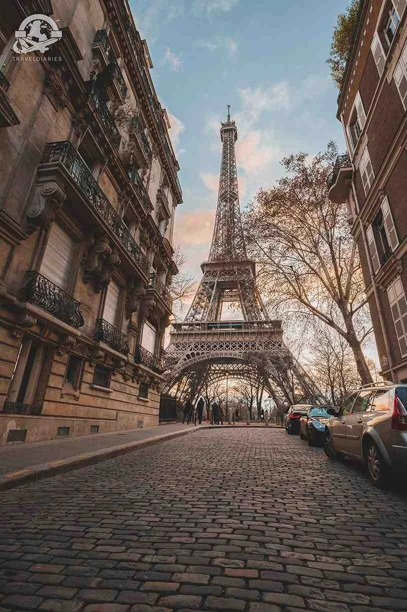 1. Grey Architecture Eiffel Tower- Paris France-min-min